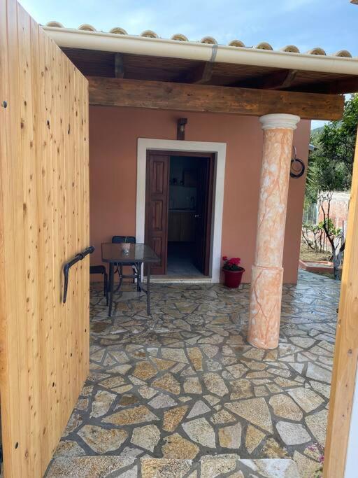 הוילה Paramonas  Casa Piccolino מראה חיצוני תמונה