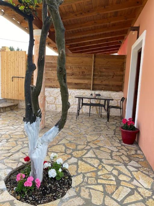 הוילה Paramonas  Casa Piccolino מראה חיצוני תמונה